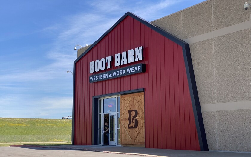 El Taco Rojo Mexican eatery planned for West Acres Boot Barn is